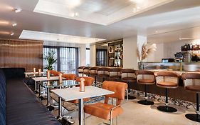 MUZE Hotel Dusseldorf - Handwritten Collection